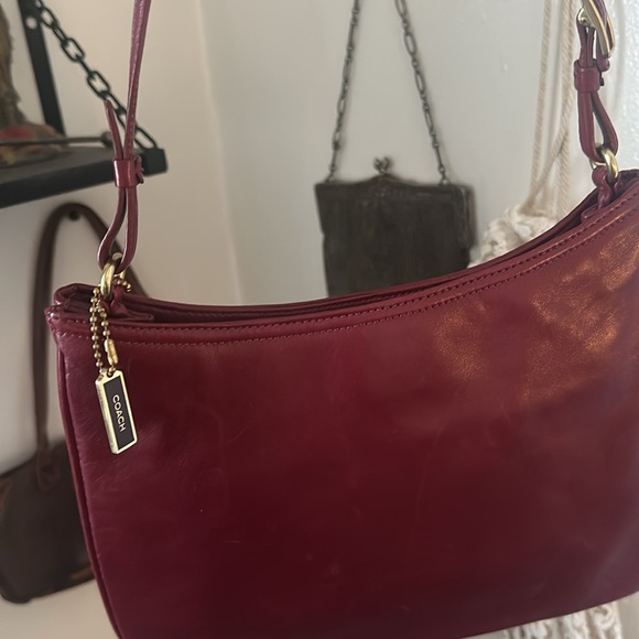 Vintage COACH Girlie Nappa Hobo Lamb Nappa Leather Handbag 8165 Red - Picture 2 of 3